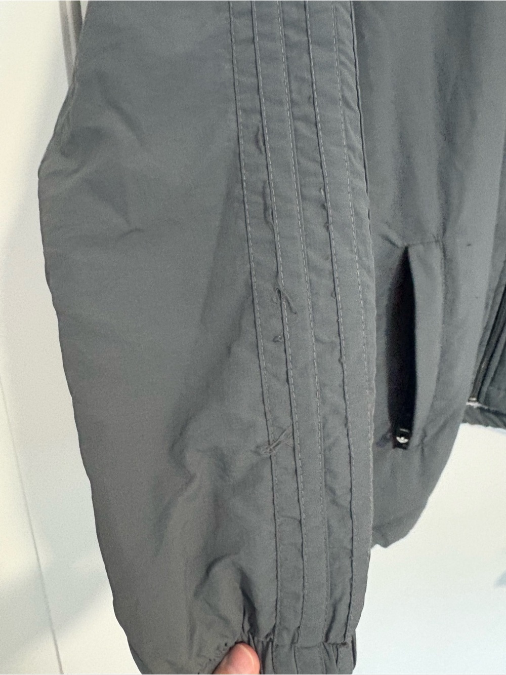 Adidas‎ Gray Lightweight Zip-Front Bomber Jacket Men’s Size Large - Picture 6 of 12